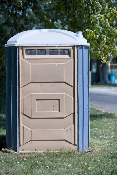 Portable Toilet Options We Offer in Quartz Hill, CA